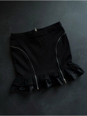 Vintage Hell Bunny Black Y2K gothic ruffle zipper mini skirt